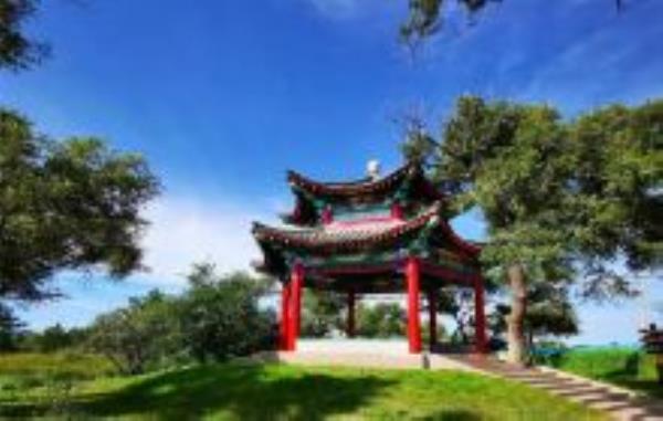 明月岛黑龙江景点