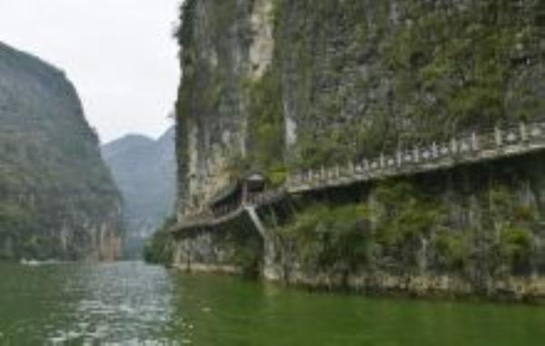 大宁河古栈道遗址重庆景点