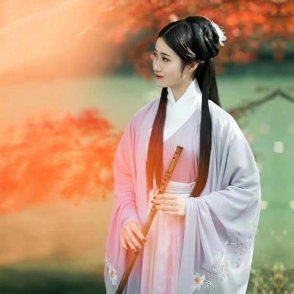 分手后怎么让对方主动挽回你（分手后最有效的挽回方法）