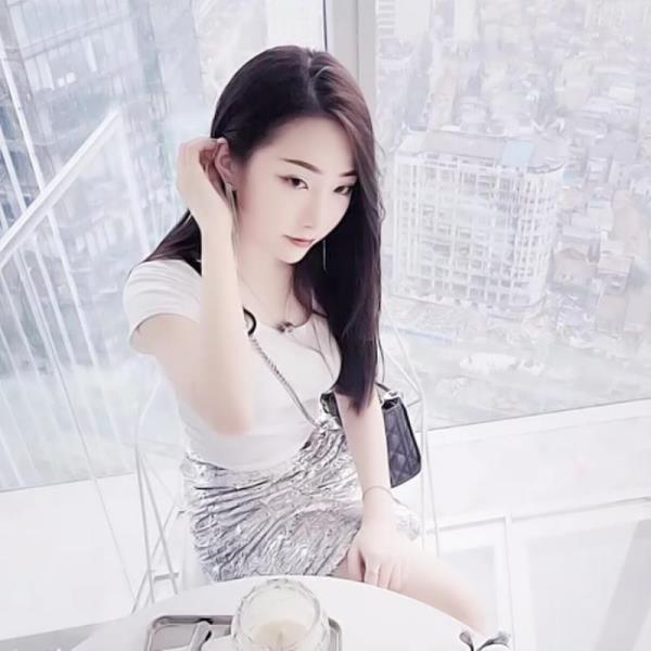 拉萨明星名媛旗元香个人介绍