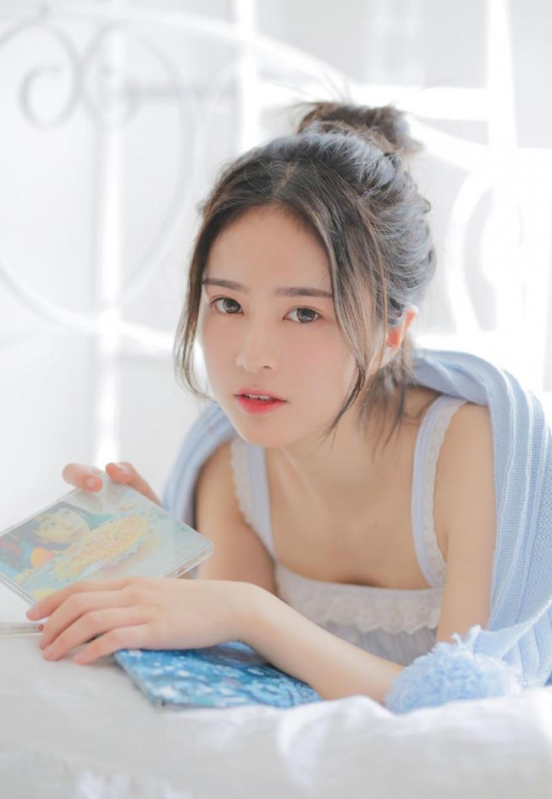 广州穿搭名媛唐歌阑个人介绍