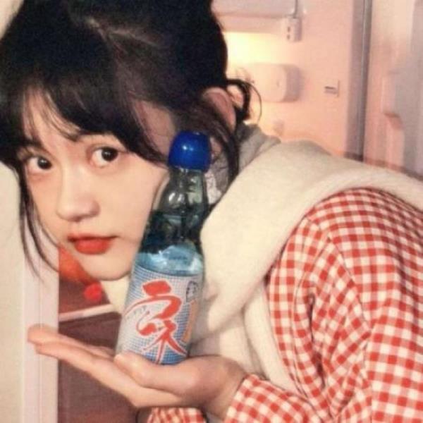 福州留学生名媛陀璐个人说明